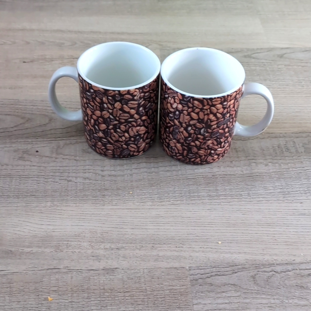 Pair of Starbucks mugs
